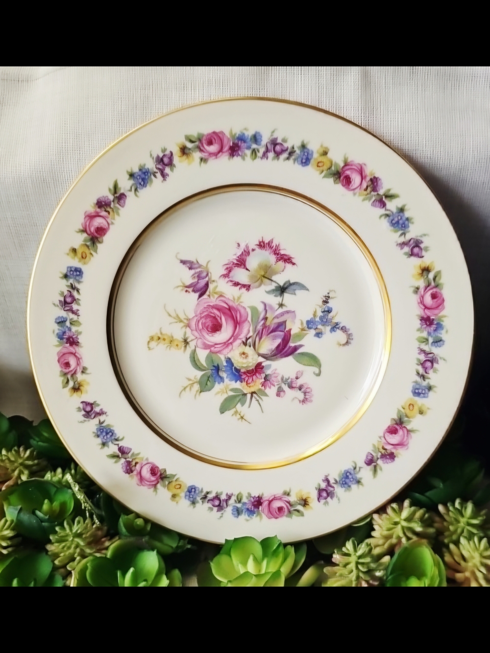 Castleton MANOR Floral Fine China 8" Plate With Gold Trim